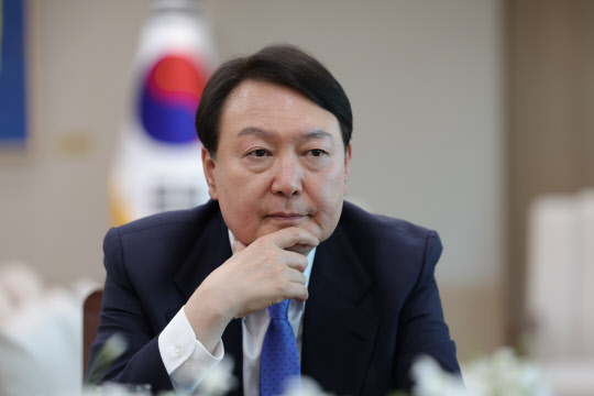 [ѱȣ ġڹ]  Ǹ `ܱƼ` ߡ `븮`